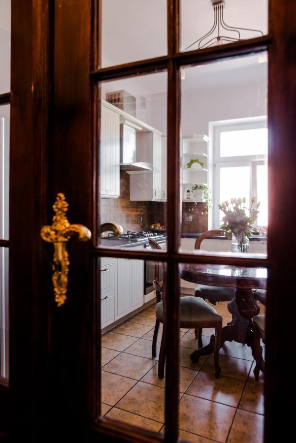 Halby Luxury Rooms Chmielna 73B Warsaw Exterior photo